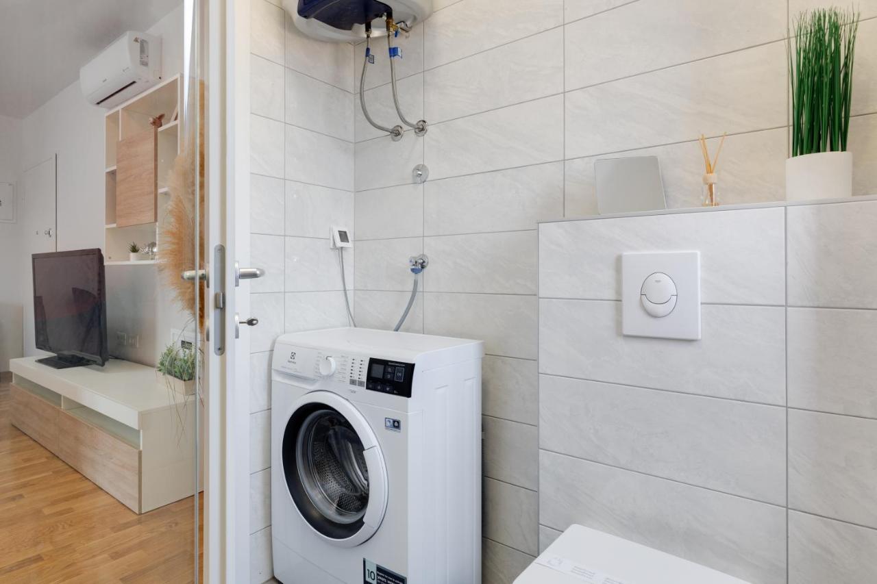 Apartment Roni + Besplatan Parking Ζαντάρ Εξωτερικό φωτογραφία